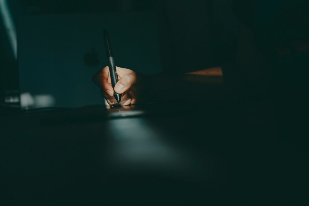 أسيج للتأمين توقيع وثيقة التأمين